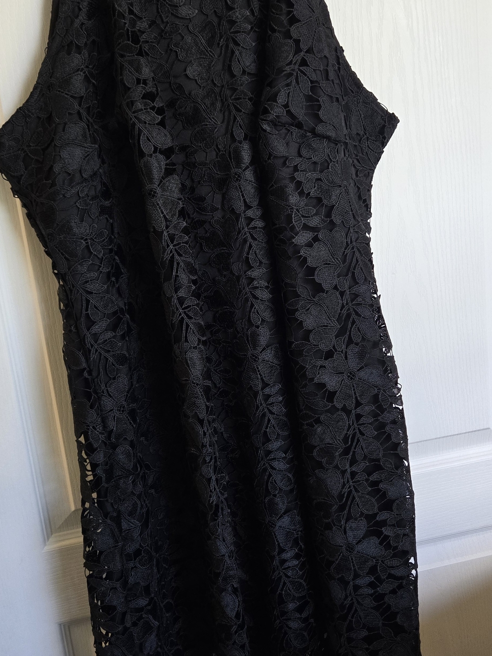 Black Lace Sleeveless Women’s Dress
